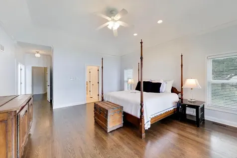 605 Lake Shore Boulevard Wauconda IL 60084