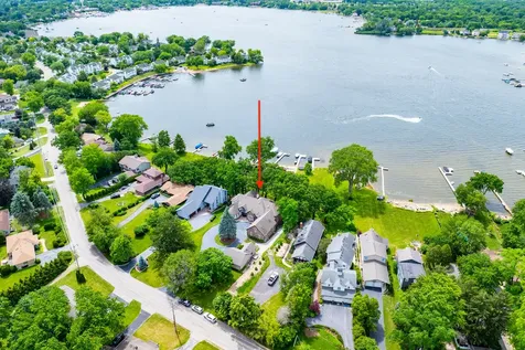 605 Lake Shore Boulevard Wauconda IL 60084