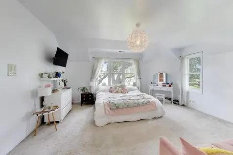 605 Lake Shore Boulevard Wauconda IL 60084