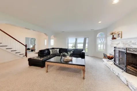 605 Lake Shore Boulevard Wauconda IL 60084