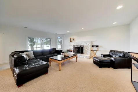 605 Lake Shore Boulevard Wauconda IL 60084