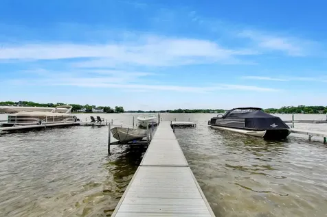 605 Lake Shore Boulevard Wauconda IL 60084