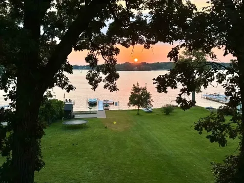 605 Lake Shore Boulevard Wauconda IL 60084