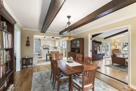 1059 West Chatham Drive Palatine IL 60067