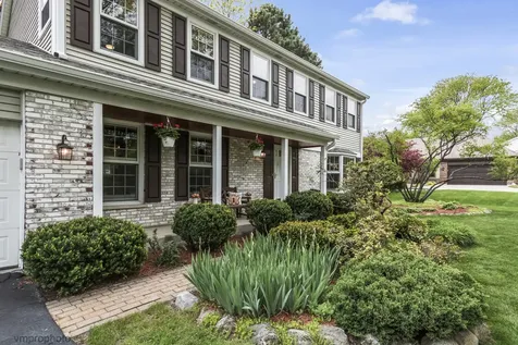 1059 West Chatham Drive Palatine IL 60067