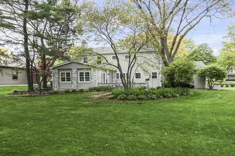 1059 West Chatham Drive Palatine IL 60067
