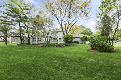 1059 West Chatham Drive Palatine IL 60067