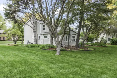 1059 West Chatham Drive Palatine IL 60067