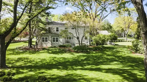 1059 West Chatham Drive Palatine IL 60067