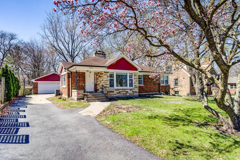 618 Dundee Avenue Flossmoor IL 60422