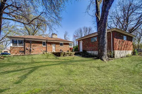 618 Dundee Avenue Flossmoor IL 60422