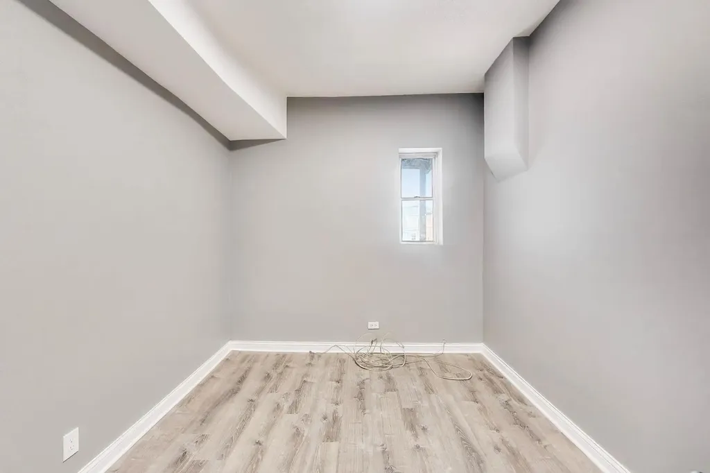 4330 South Langley Avenue Chicago IL 60653