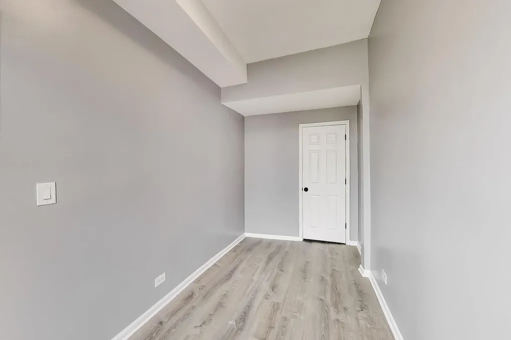 4330 South Langley Avenue Chicago IL 60653