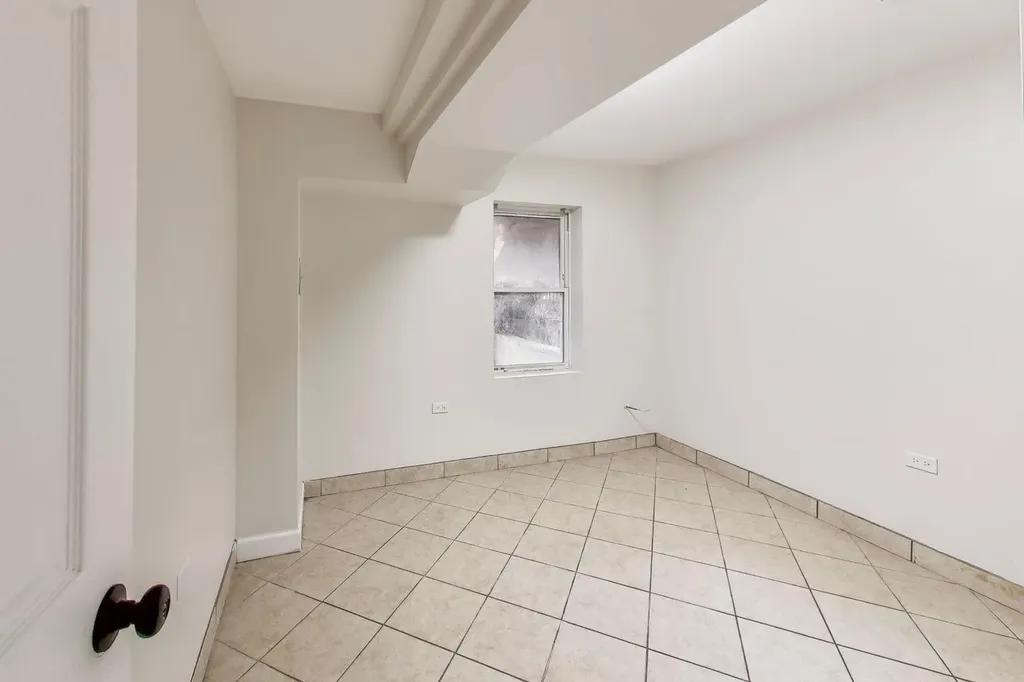 4330 South Langley Avenue Chicago IL 60653