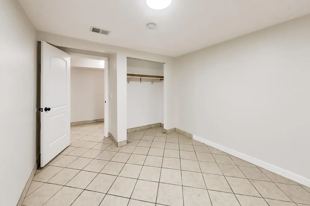 4330 South Langley Avenue Chicago IL 60653