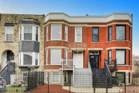 4330 South Langley Avenue Chicago IL 60653