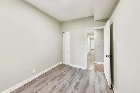 4330 South Langley Avenue Chicago IL 60653
