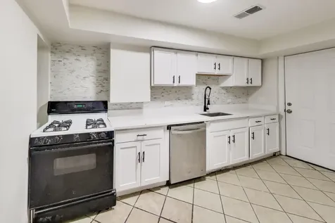 4330 South Langley Avenue Chicago IL 60653
