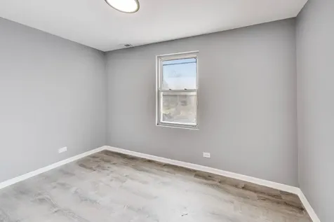 4330 South Langley Avenue Chicago IL 60653