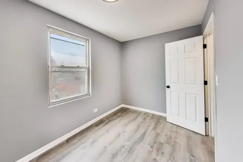 4330 South Langley Avenue Chicago IL 60653