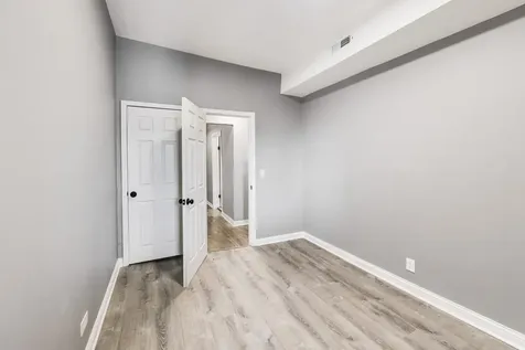 4330 South Langley Avenue Chicago IL 60653