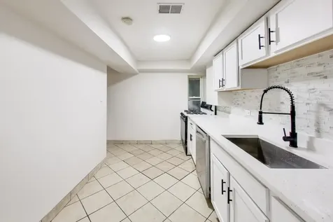 4330 South Langley Avenue Chicago IL 60653