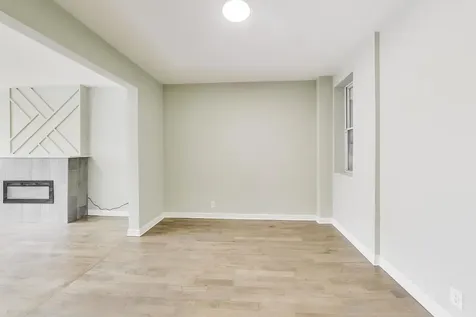 4330 South Langley Avenue Chicago IL 60653