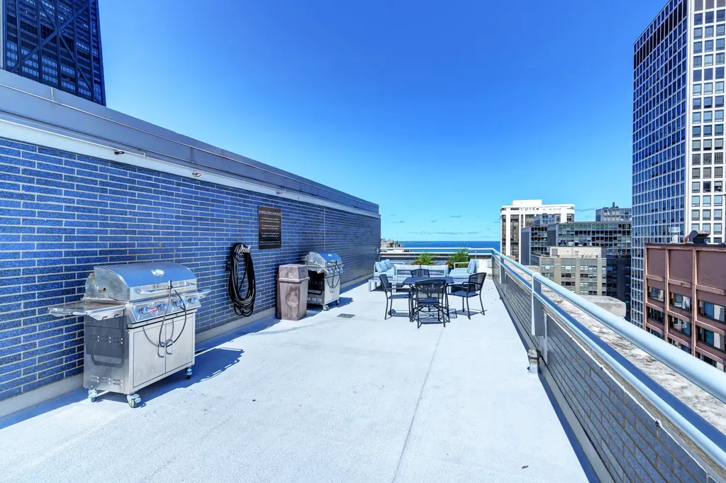 222 East Pearson Street Chicago IL 60611