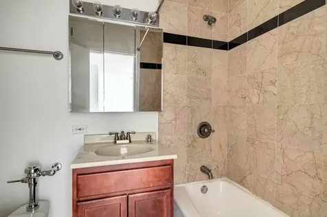 222 East Pearson Street Chicago IL 60611