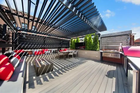 1716 West Wolfram Street Chicago IL 60657