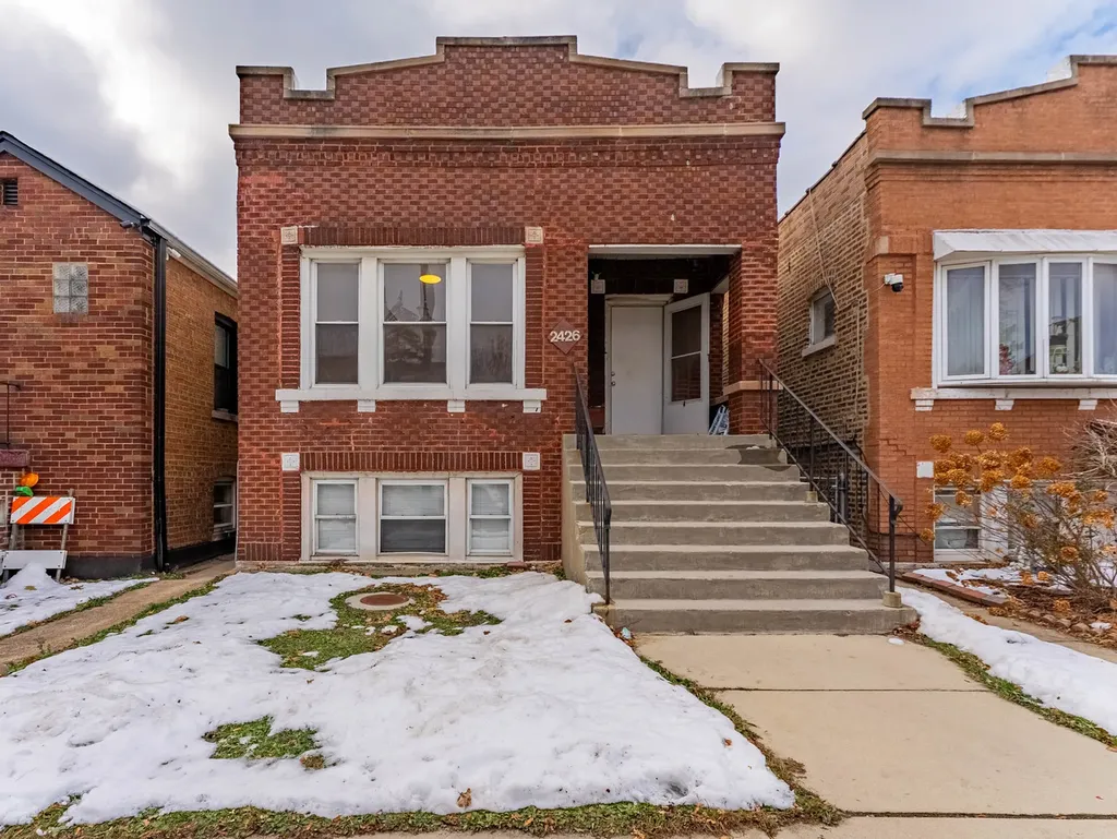2426 South Central Avenue Cicero IL 60804