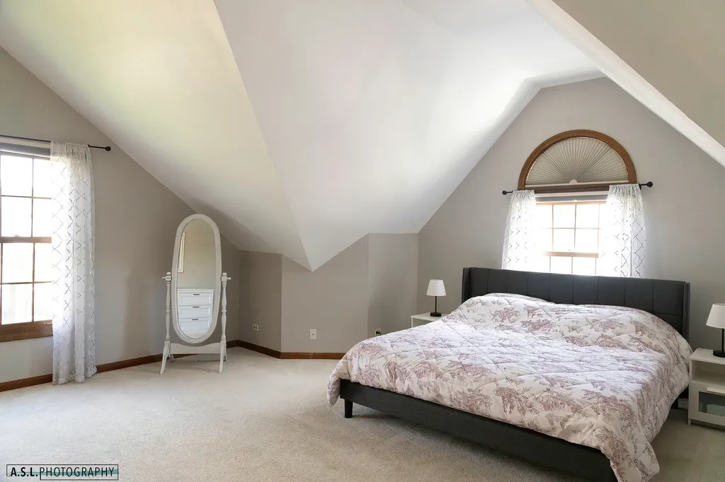 251 Millington Lane Aurora IL 60504