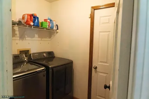 251 Millington Lane Aurora IL 60504