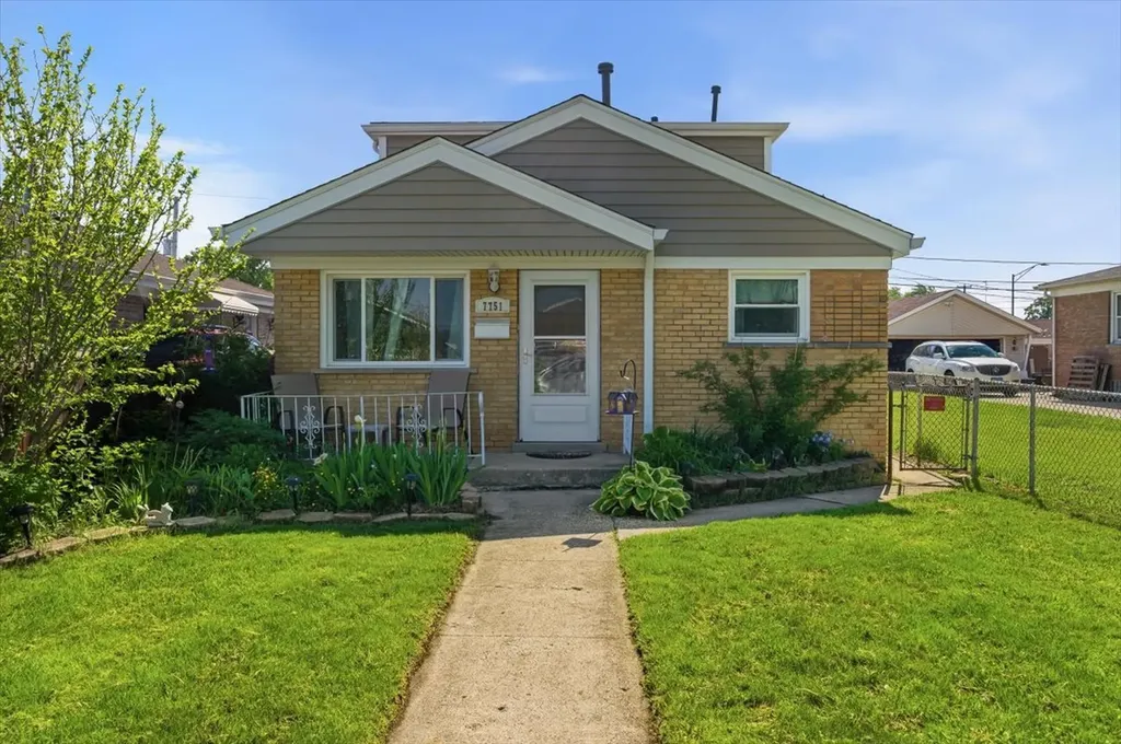 7751 Massasoit Burbank IL 60459