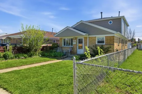 7751 Massasoit Burbank IL 60459