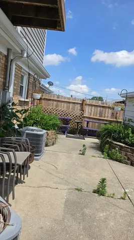 7751 Massasoit Burbank IL 60459