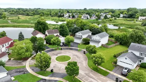 28701 Sawmill Lane Lakemoor IL 60051