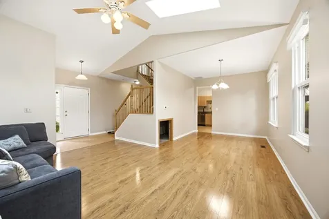 28701 Sawmill Lane Lakemoor IL 60051