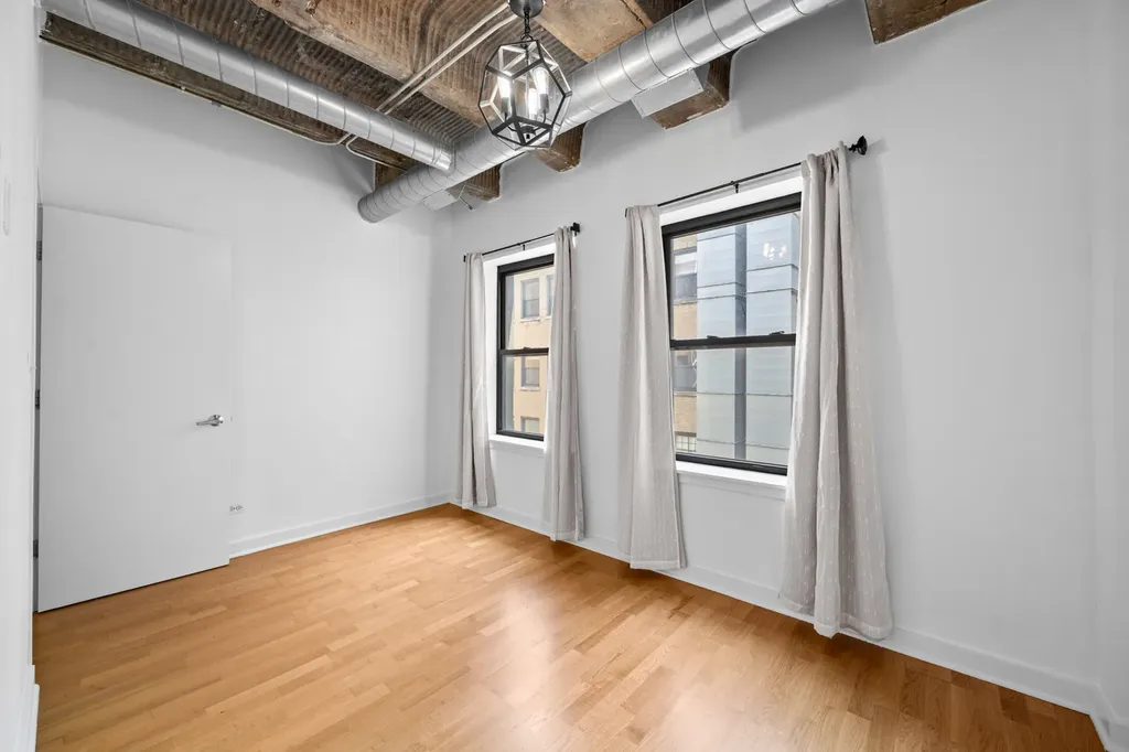 3150 North Sheffield Avenue Chicago IL 60657