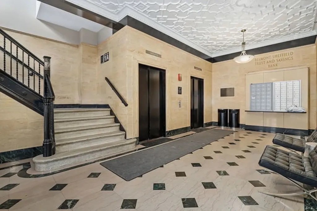3150 North Sheffield Avenue Chicago IL 60657
