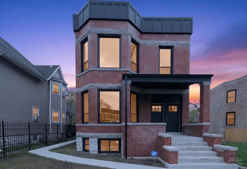 7238 South Union Street Chicago IL 60621