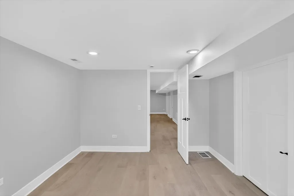 7238 South Union Street Chicago IL 60621