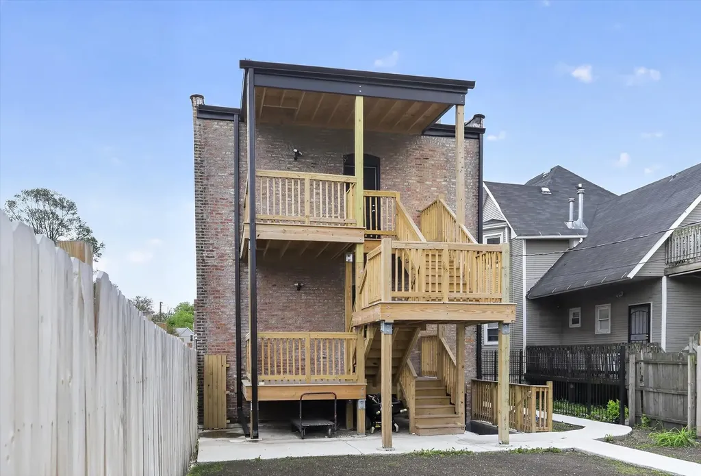 7238 South Union Street Chicago IL 60621