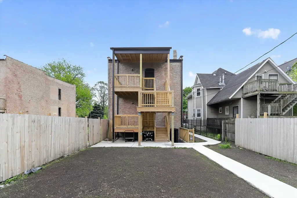 7238 South Union Street Chicago IL 60621