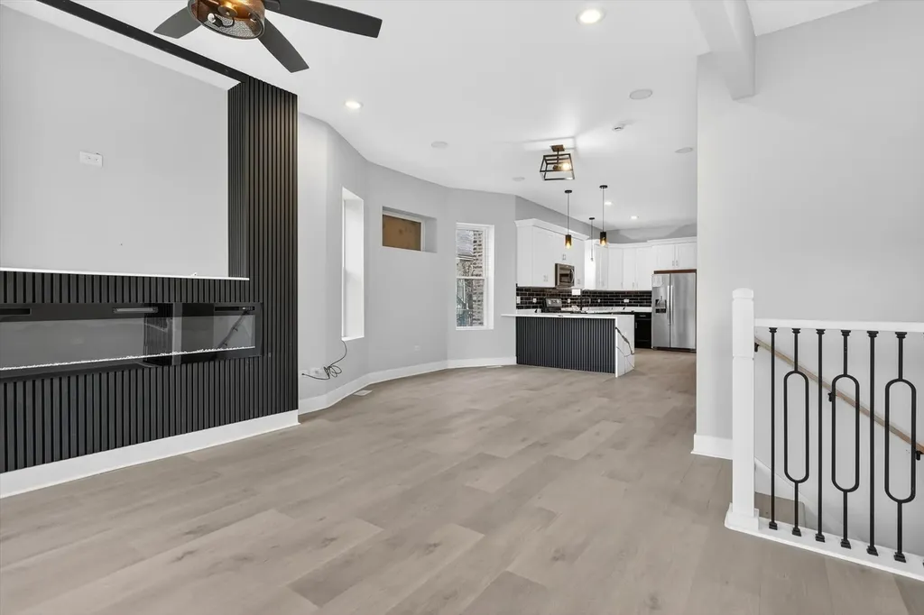 7238 South Union Street Chicago IL 60621
