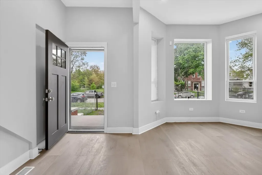 7238 South Union Street Chicago IL 60621