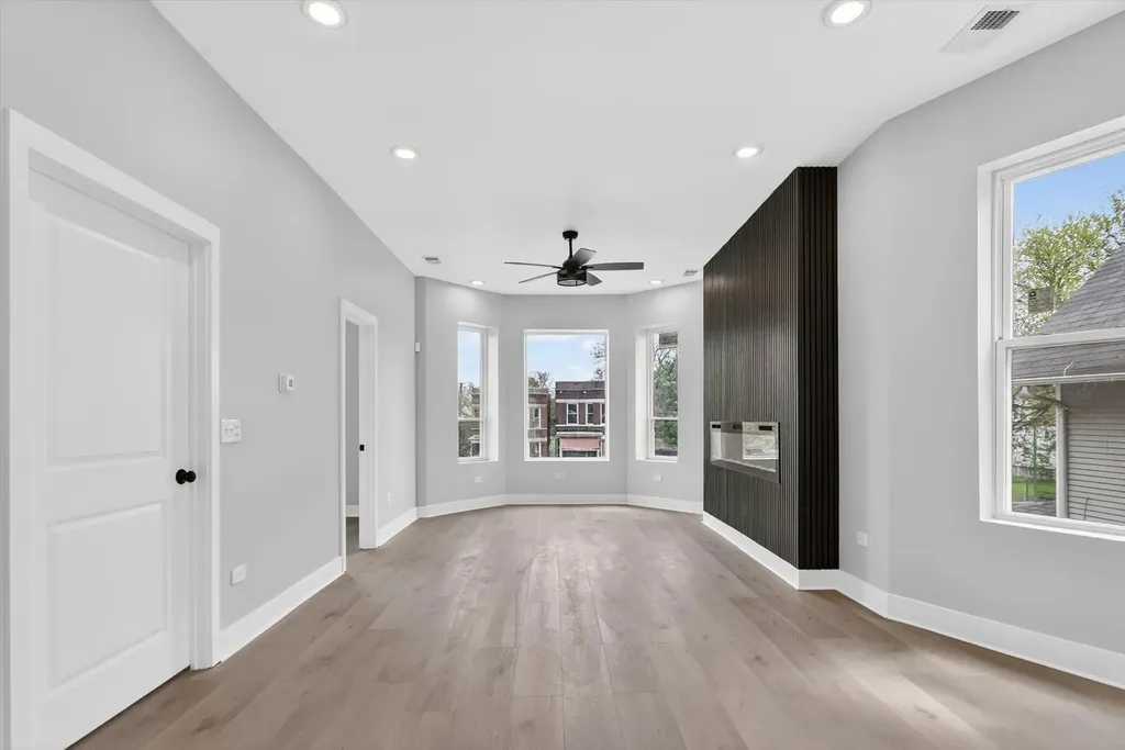7238 South Union Street Chicago IL 60621