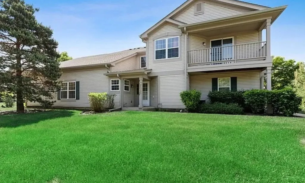 7049 Buchanan Drive Gurnee IL 60031