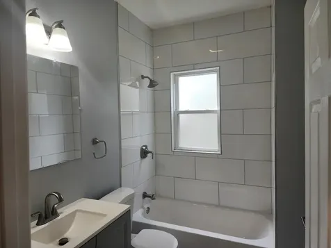 2102 West 68th Place Chicago IL 60636