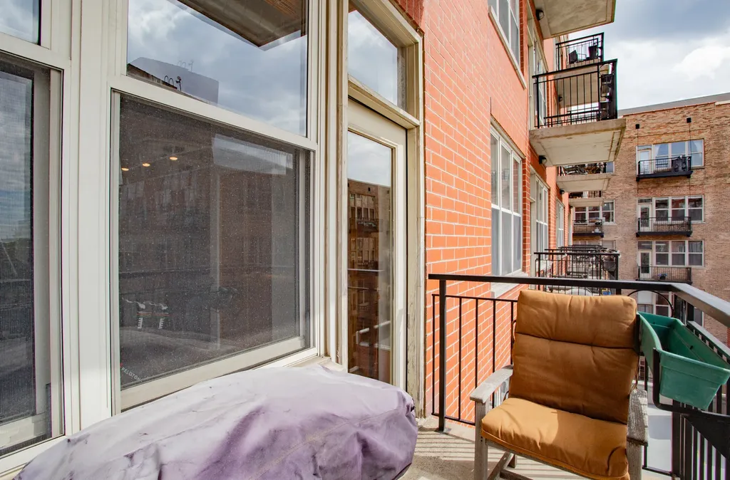 6 South Laflin Street Chicago IL 60607